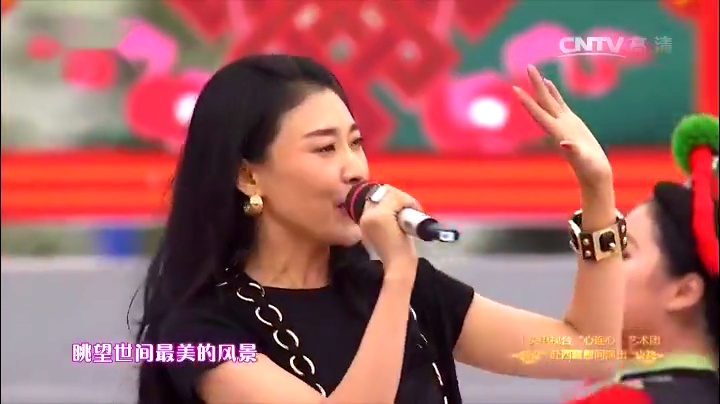 徐千雅在布达拉宫歌唱西藏,怎一个潇洒不羁风情万种!