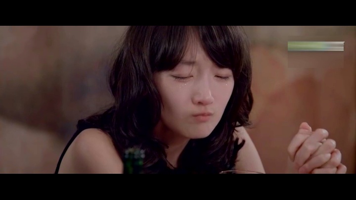 《同桌的你》林更新和周冬雨这一段经典的哭戏,上演感人爱情故事,真的